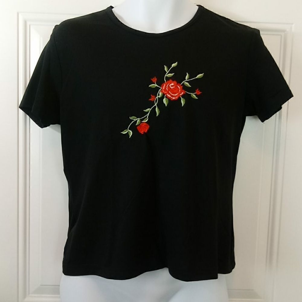 (3/$20) Fiorlini International black top